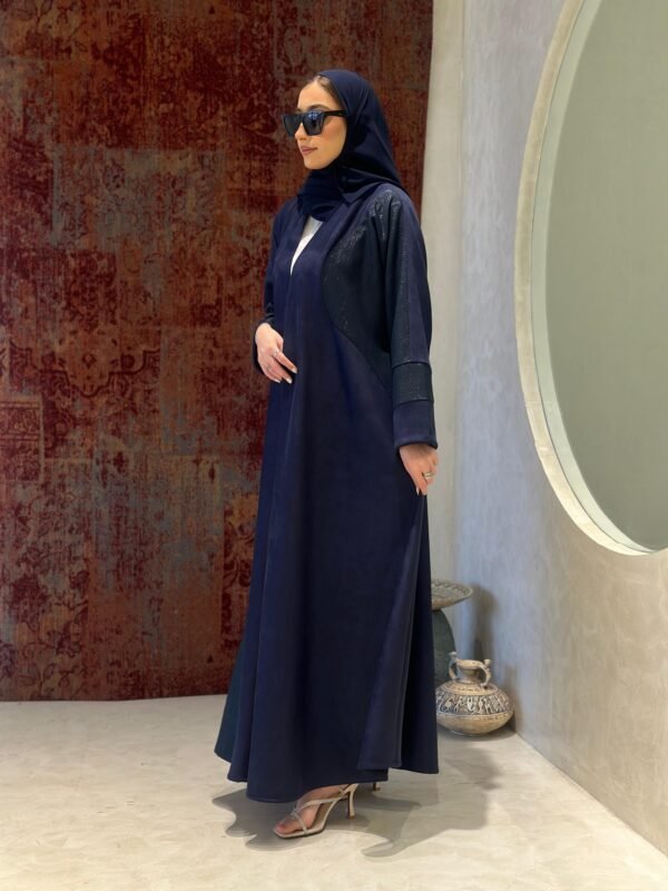 029 Winter Abaya - Image 10