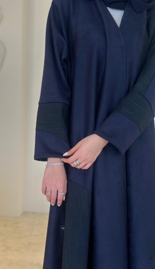 029 Winter Abaya - Image 4