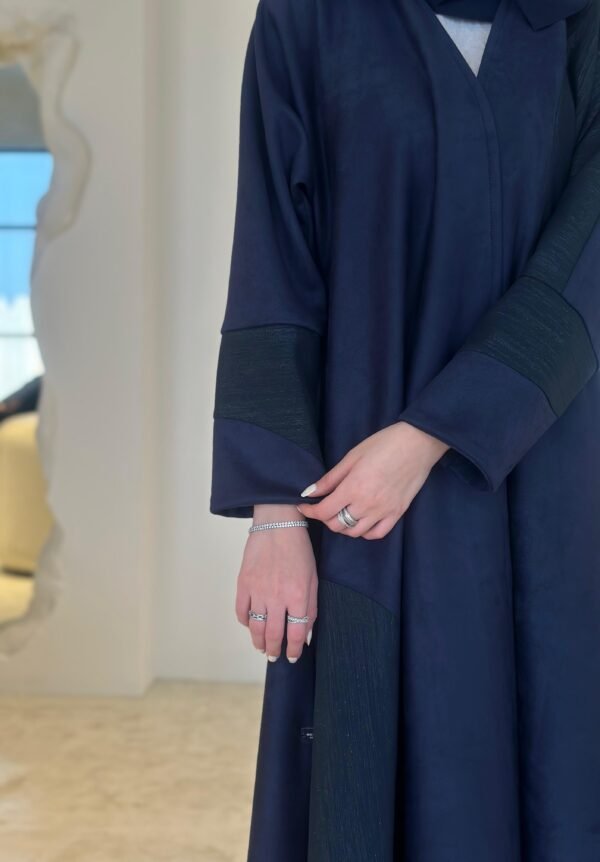 029 Winter Abaya - Image 5